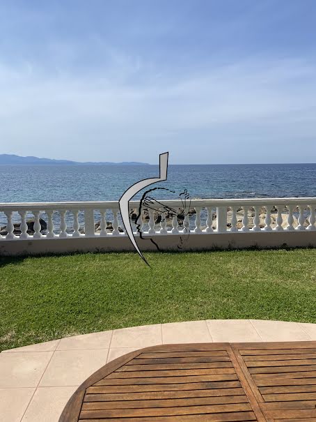 Vente villa 5 pièces 265 m² à Ajaccio (20000), 2 750 000 €