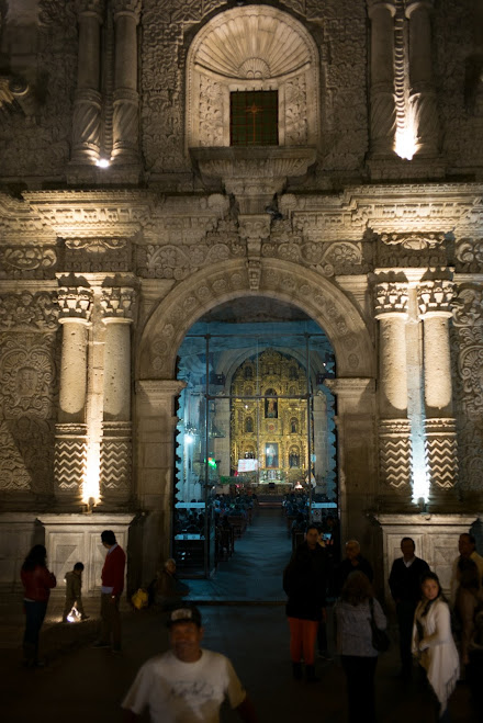 Vue dans une église