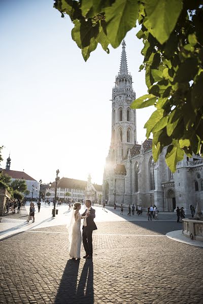 Jurufoto perkahwinan Péter Szúdy (peterszudy). Foto pada 29 April