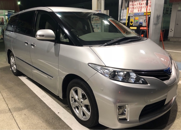 エスティマのエスティマ・エスティマハイブリッド・AHR20W・初投稿に関するカスタム事例の投稿画像1枚目