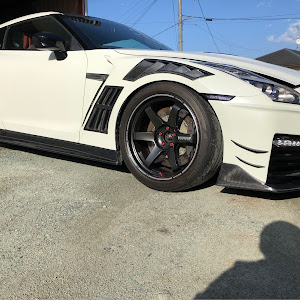 NISSAN GT-R R35