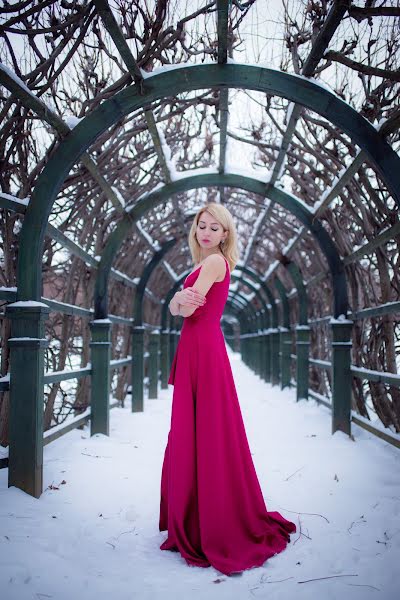 Fotografo di matrimoni Elvira Bilibina (ellibilibina). Foto del 27 febbraio 2017