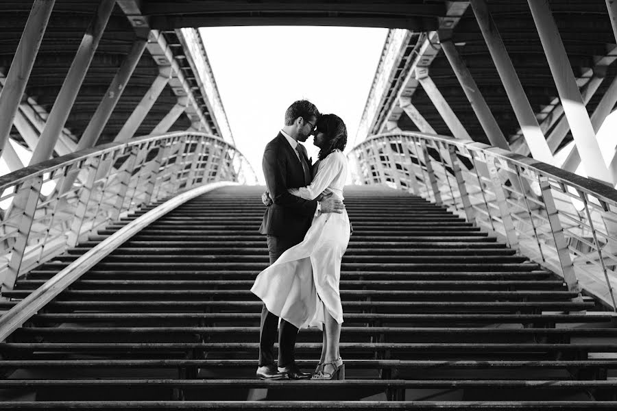 Fotógrafo de casamento Elodie Ruelleux-Dagorne (lesmariagesdelo). Foto de 26 de maio 2021