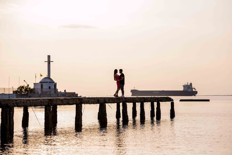 Wedding photographer Panos Apostolidis (panosapostolid). Photo of 19 June 2018