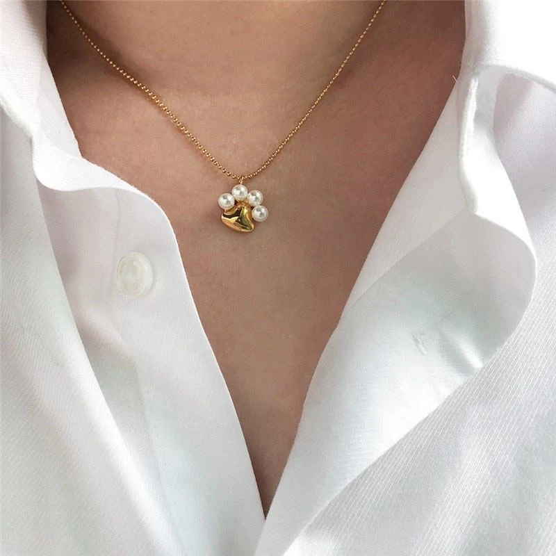 Title 1, 18K vergulde hondenpoot pruim ketting, clavicle...