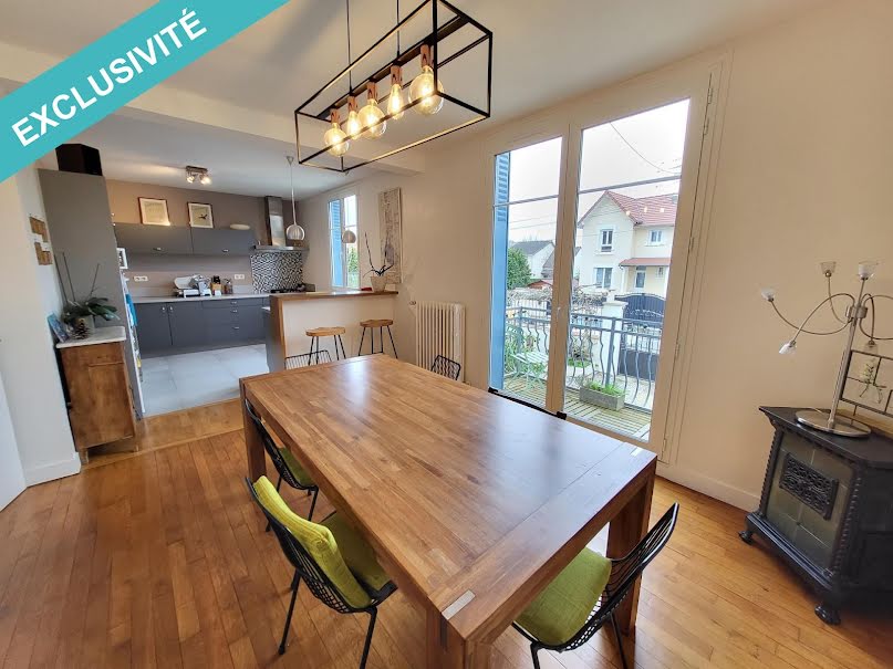 Vente maison 5 pièces 96 m² à Sainte-genevieve-des-bois (91700), 420 000 €