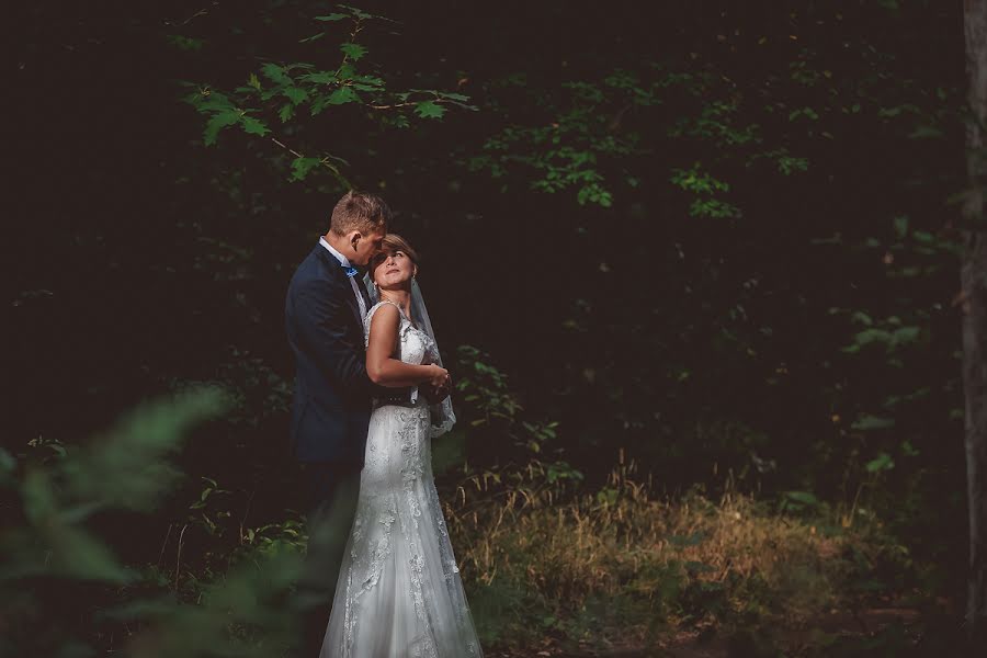 Fotógrafo de casamento Mariusz Komajda (mkomajda). Foto de 25 de fevereiro 2020