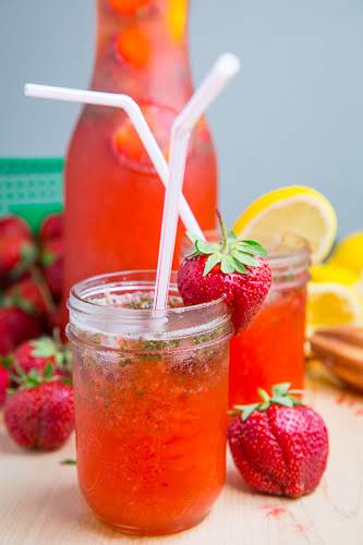 Strawberry Basil Lemonade Recipe