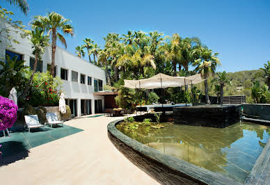 House with garden and terrace 3