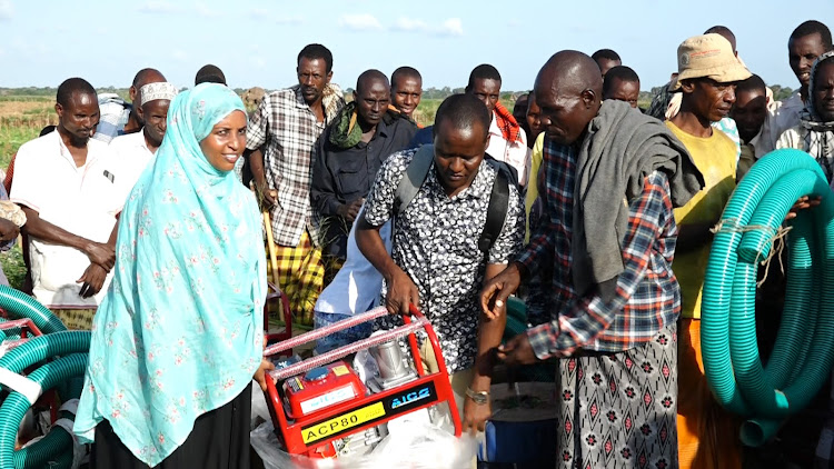 Tana River Woman Representative Amina Dika donates water pumps, pipes and seeds to 15 villages in Santhama, Tana River county