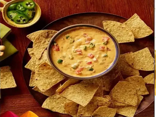 Nachos With Dip