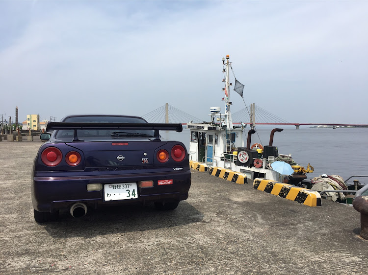 スカイラインのスカイラインと千葉の風景・おもしろレンタカー・GT-R・銚子大橋・BNR34に関するカスタム事例の投稿画像1枚目