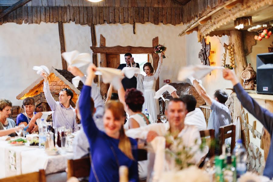 Fotógrafo de casamento Sergey Sarachuk (sarachuk). Foto de 1 de dezembro 2017