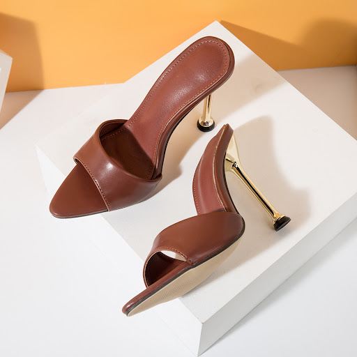 Title 4, Pointed Electroplated Stiletto High-heel Sandal...