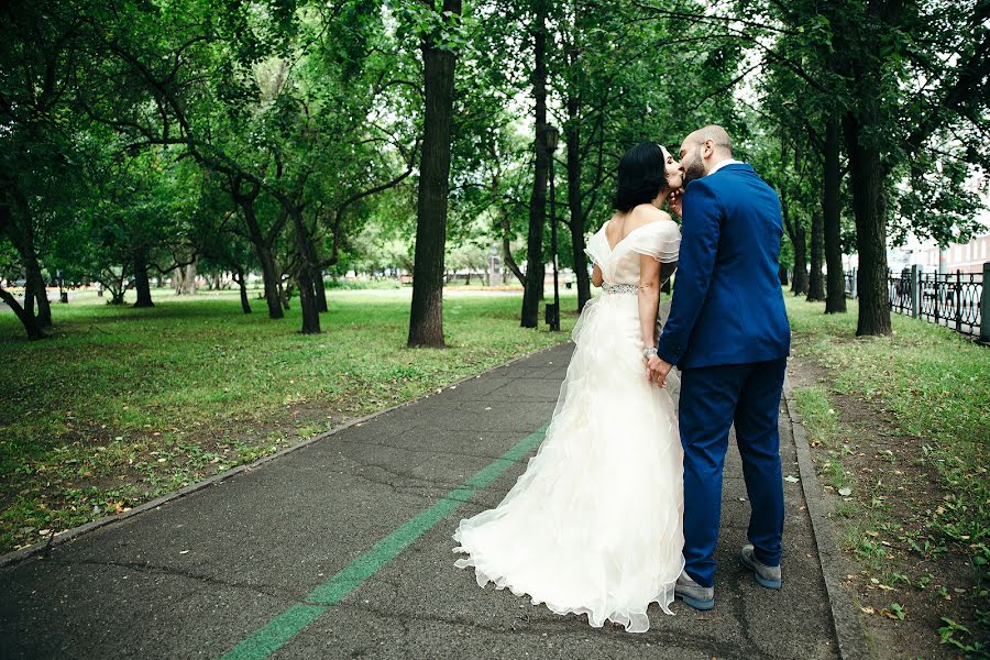 Wedding photographer Dmitriy Molchanov (molchanoff). Photo of 21 May 2017