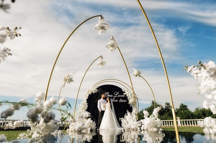 Fotografo di matrimoni Yuliya Yaroshenko (juliayaroshenko). Foto del 30 luglio 2022