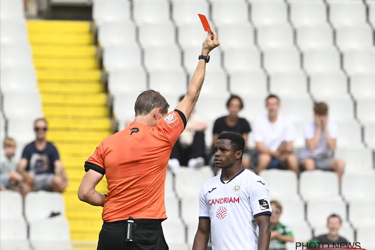 Abdulrazak Ishaq manque son début de saison : "C'est dur, mais ça fait partie du foot"