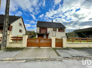 maison à Les Hautes-Rivières (08)