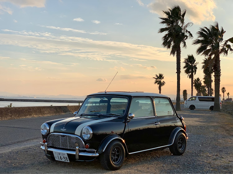 ミニクーパー1.3のまた、一つ歳を歳をとりました😂・サンセットビーチ河芸マリーナ・コロナが早く終息しますように・医療従事者に感謝します !!・ゴーンじゃなくてミスタービーンです💦に関するカスタム事例の投稿画像1枚目
