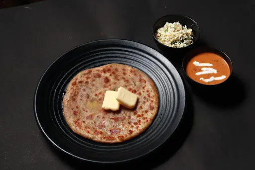 2 Paneer Paratha With Dal Makhani