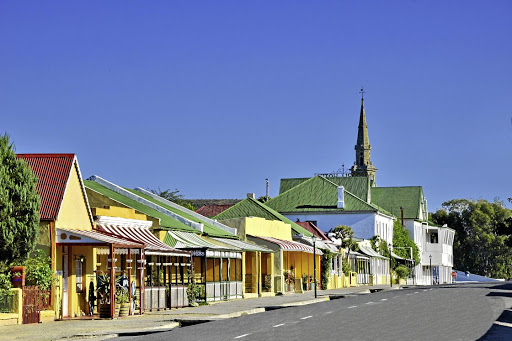 The Victoria Manor Hotel and Die Tuishuise in Cradock.