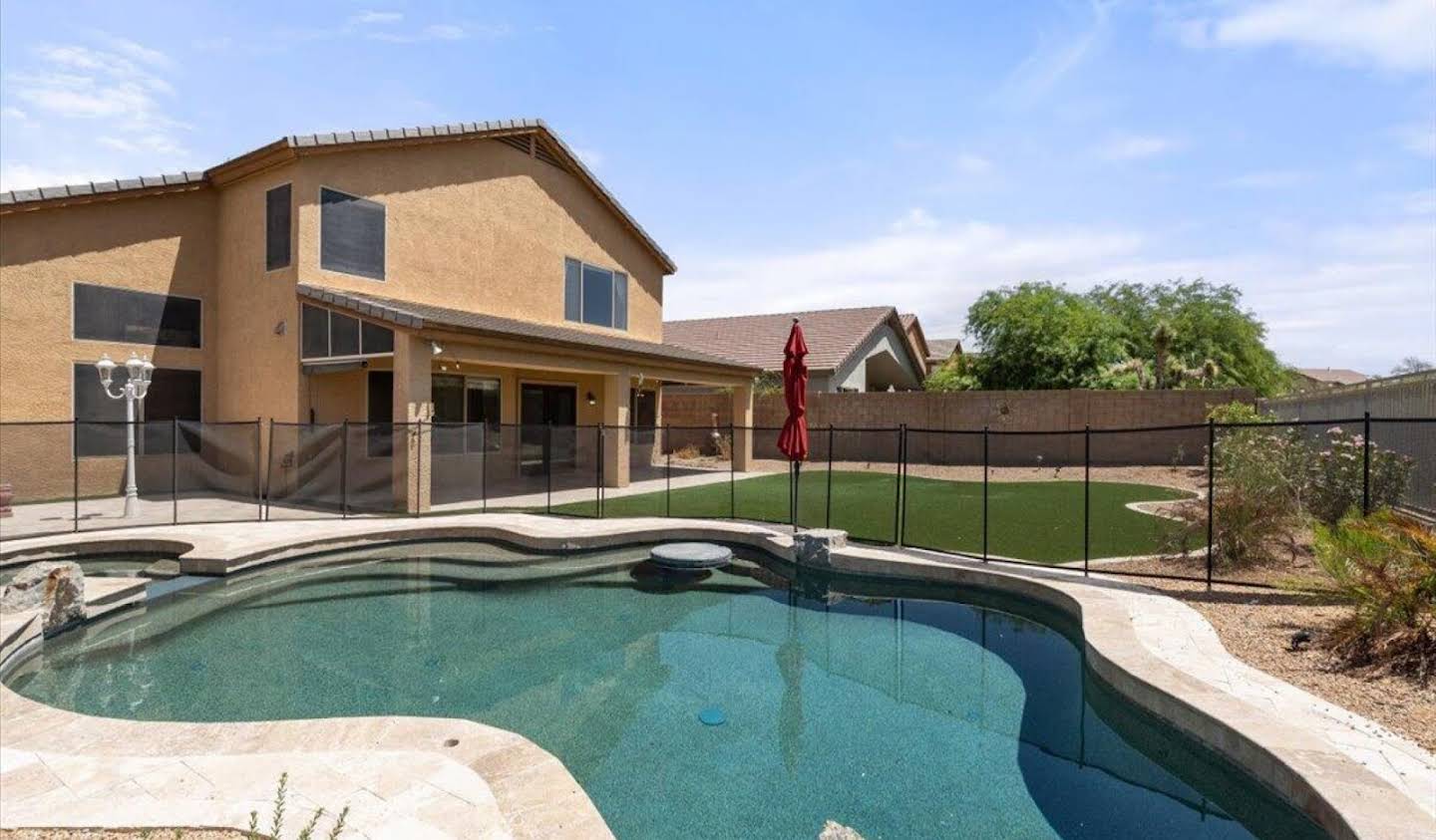 House with pool Cave Creek