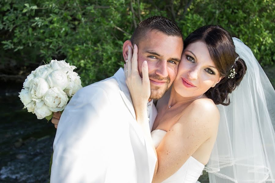 Fotógrafo de casamento Olivier Dilmi (photoliv). Foto de 1 de março 2018