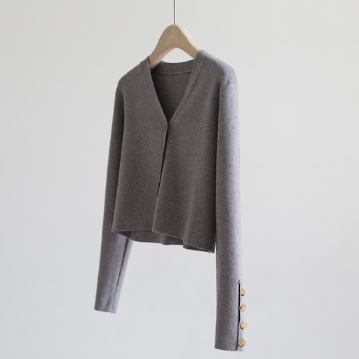 Title 10, Fashionable Short Cardigan Suspender Knitted Dr...