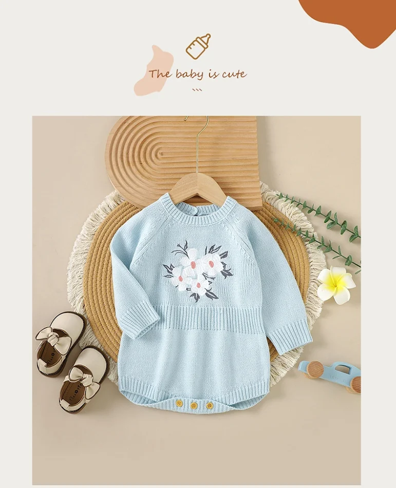 Barboteuse bébé tricotée printemps, style Western super mignon, idéale pour les journées ensoleillées et les aventures.
