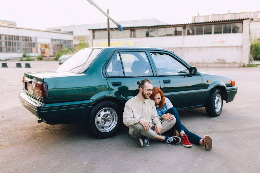 Fotógrafo de casamento Aleksandr Savchenko (savchenkosash). Foto de 6 de abril 2017