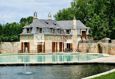 Maison avec piscine 2