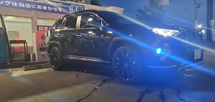 RAV4のタイヤ、ホイール交換に関するカスタム事例の投稿画像3枚目