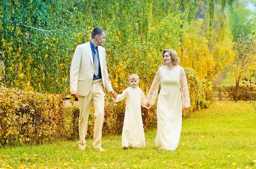 Photographe de mariage Elena Milostnykh (shat-lav). Photo du 1 novembre 2012