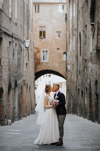 婚禮攝影師Serghei Bantea（sergiobantea）。2018 11月13日的照片