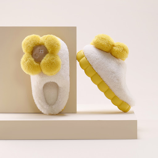 Title 4, Womens Winter Flower Cotton Slippers Thick Sol...