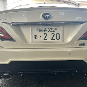 クラウンセダン AZSH20