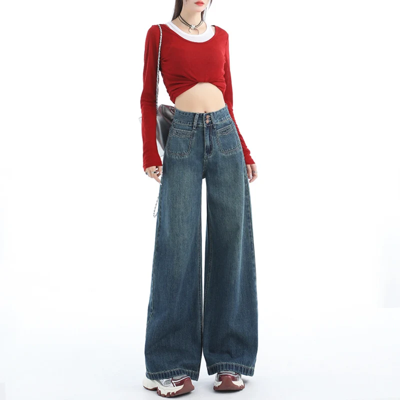 Jean ample rétro américain pour femme, coupe décontractée et confortable. Style vintage pour un look tendance et une liberté de mouvement optimale.