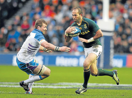 IN THE PICTURE: South Africa’s Fourie du Preez, seen here in this file picture charging upfield past John Barclay during their international match against Scotland in Edinburgh, is expected to be ready for the Boks after months of inactivity Picture: GETTY IMAGES