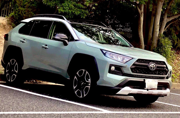 RAV4のLeeさんが投稿したカスタム事例の投稿画像1枚目