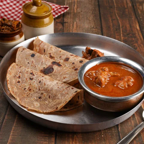 Dhaba Style Chicken With Paratha