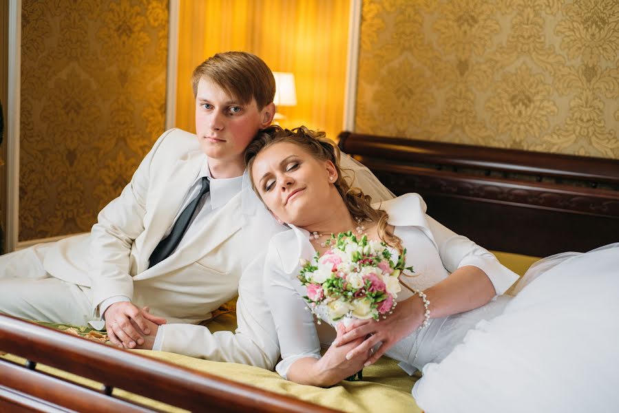 結婚式の写真家Alex Kupchykhin (rado)。2014 11月23日の写真