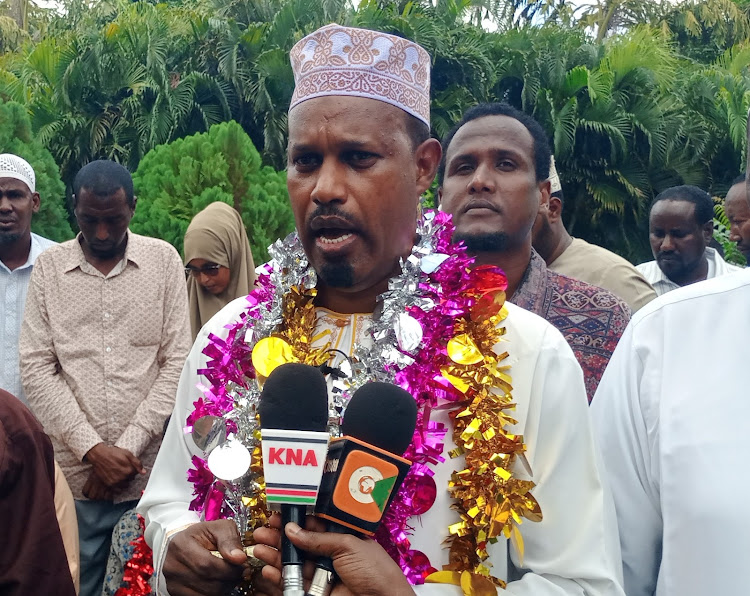 Garissa township parliamentary UDM parliamentary aspirant Nasir Dolal Mohamed speaking to the press