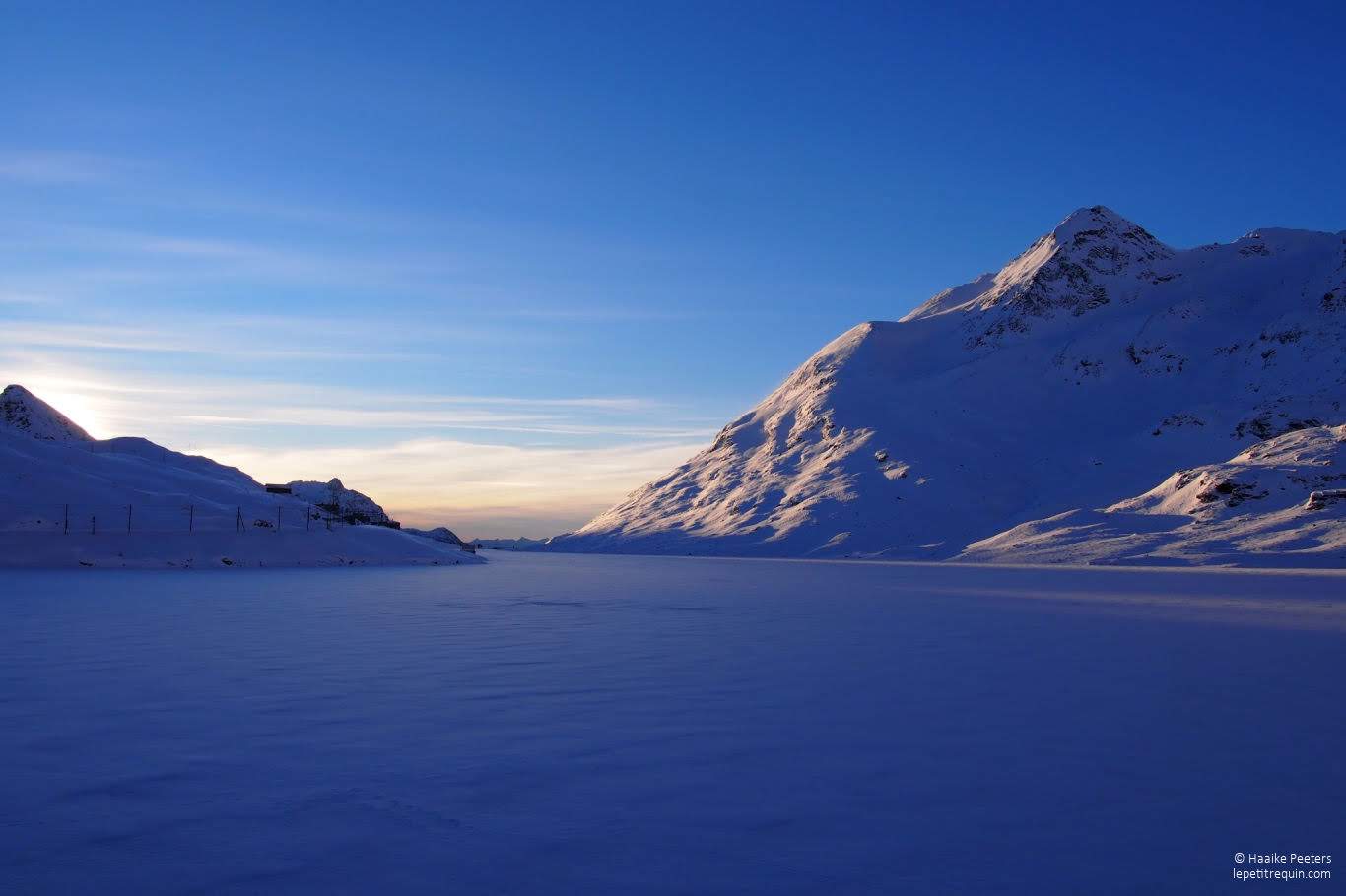 Lago Bianco (Le petit requin)