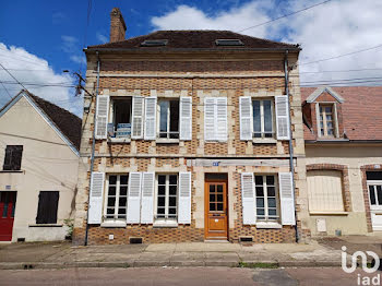 maison à Villeneuve-sur-Yonne (89)