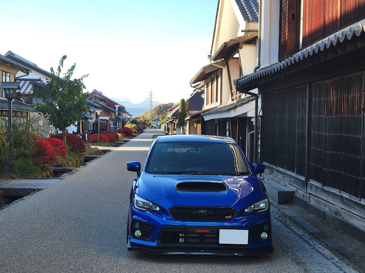 WRX S4の歴史を感じる・ADVAN Racing GT BEYOND・STIサイドアンダースポイラー・海野宿・11月もよろしくお願いしますに関するカスタム事例の投稿画像9枚目
