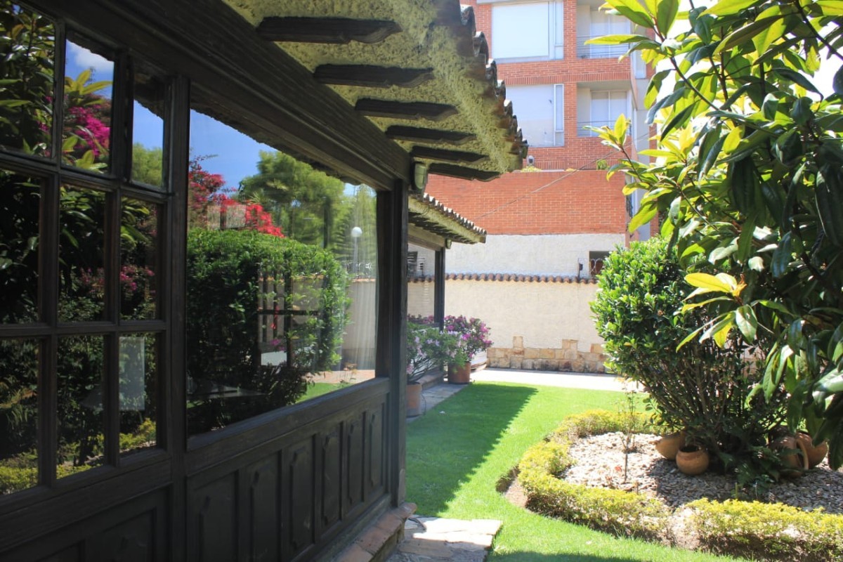 Casa En Venta - La Calleja, Bogota