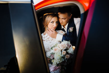 Wedding photographer Ilya Lobov (ilyailya). Photo of 7 January 2018