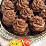 Chocolate Caramel Brownie Bites with DOVE Chocolate was pinched from <a href="http://www.shugarysweets.com/2016/07/chocolate-caramel-brownie-bites" target="_blank">www.shugarysweets.com.</a>