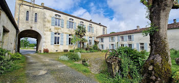 maison à Asnières-la-Giraud (17)