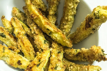 Baked Parmesan Zucchini Fries (Gluten Free)